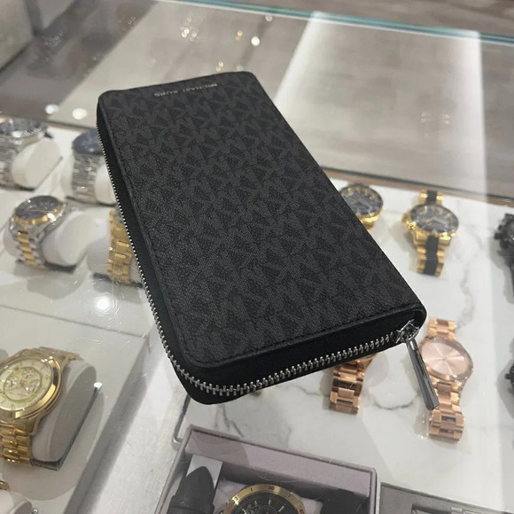 Michael Kors Men's Logo Printed Tech Zip Around Wallet 36U9MCRE3B BLACK - Picture 2 of 9